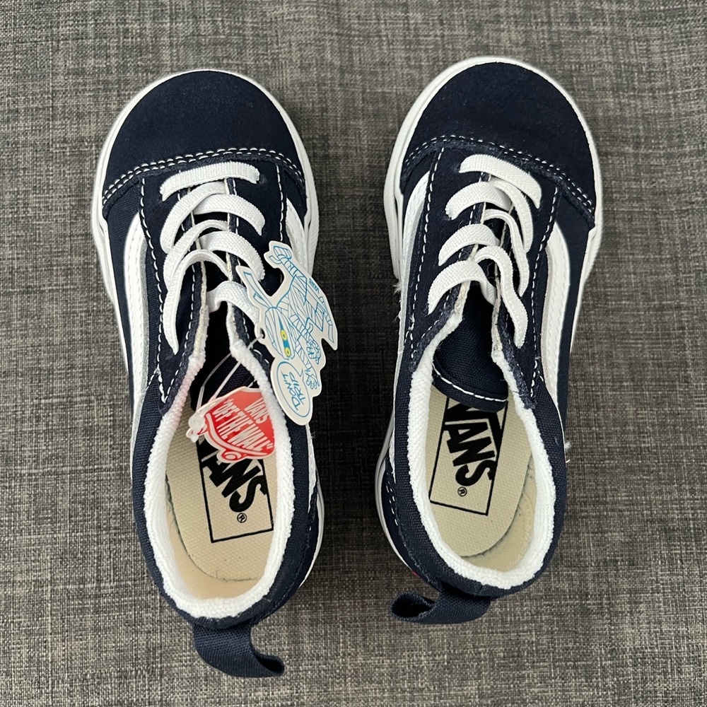 Vans Old Skool Elastic Lace Sneakers. Toddler Size 9.